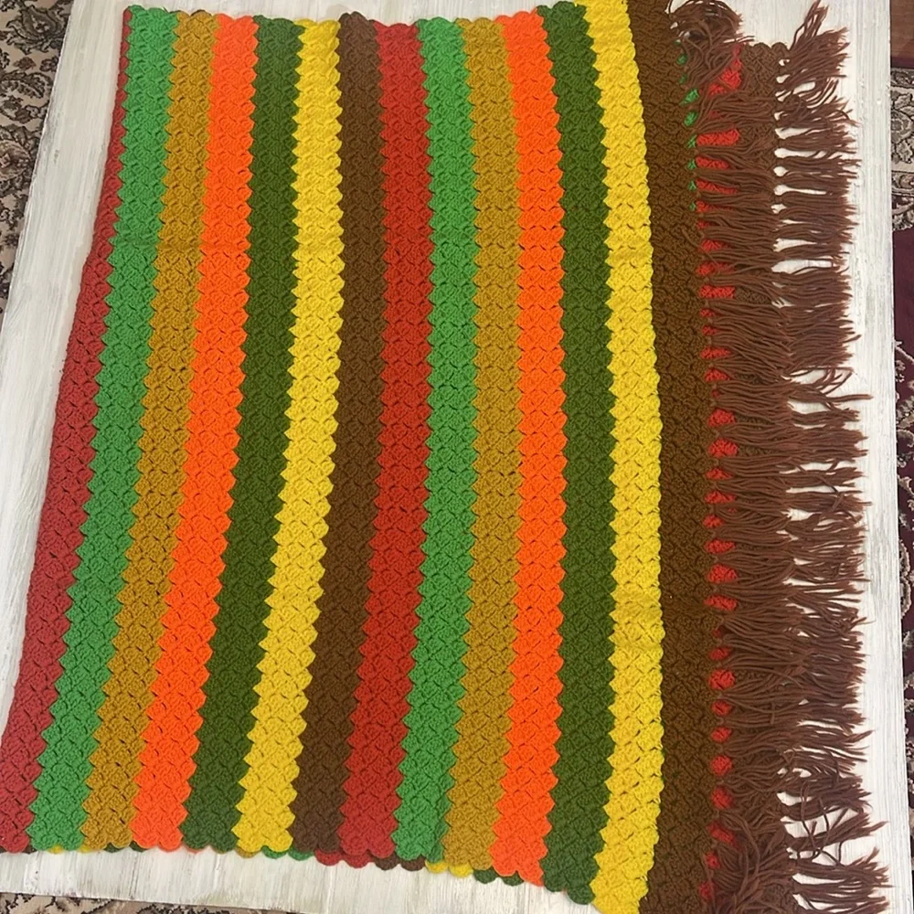 VTG 70s Colorful Chevron Knit Throw Blanket